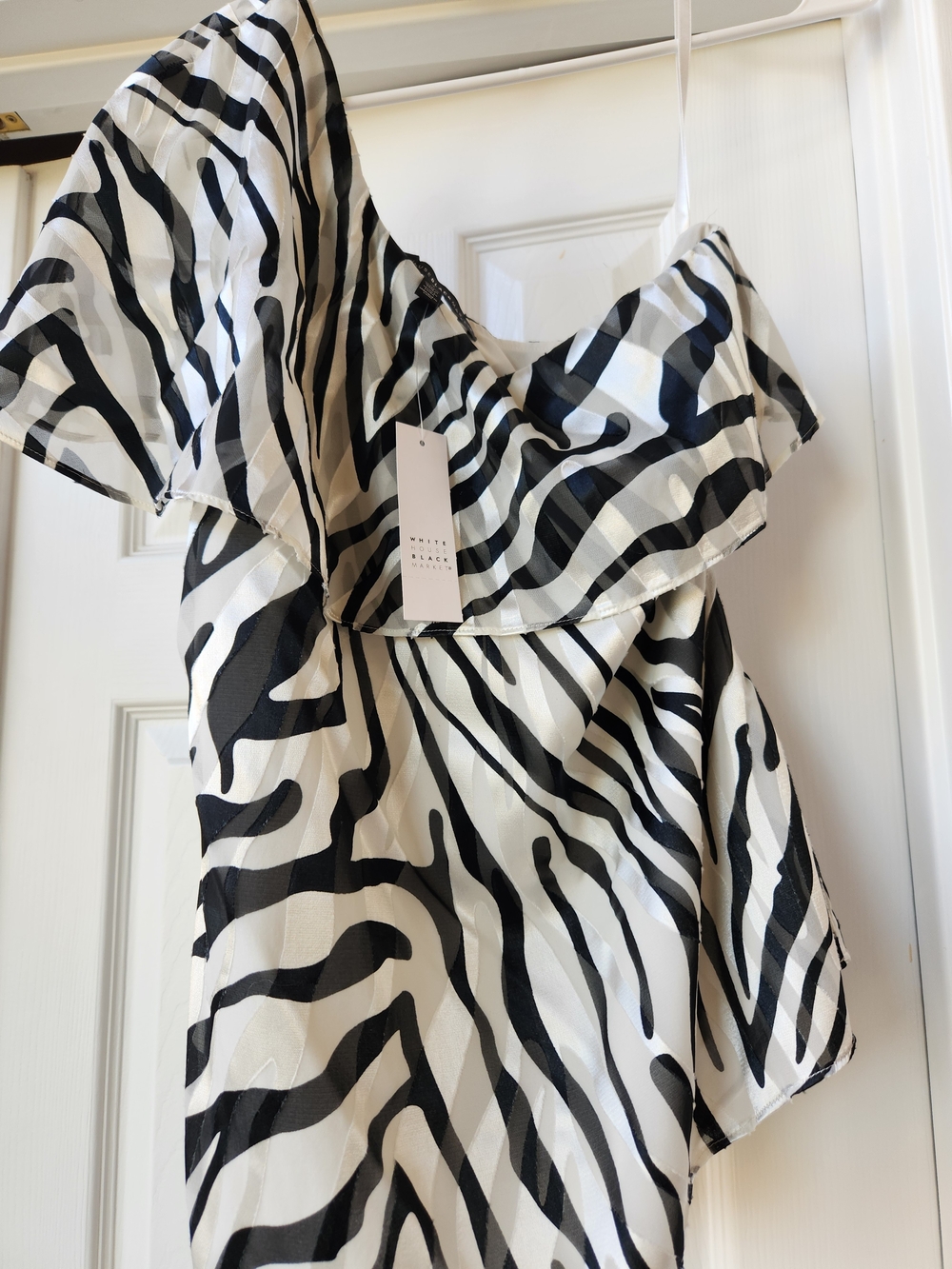 NWT, Size 4 White House Black Market Black & White Zebra One-Shoulder Ruffle Top